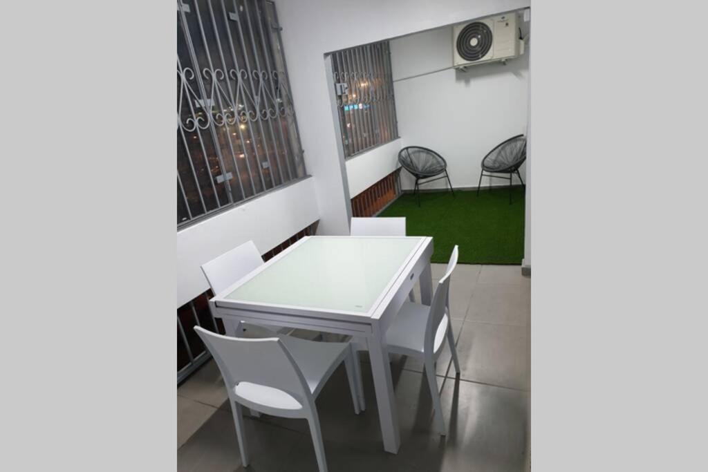 Jadessie " Centre Ville - Downtown " Πουάντ-α-Πιτρ Εξωτερικό φωτογραφία