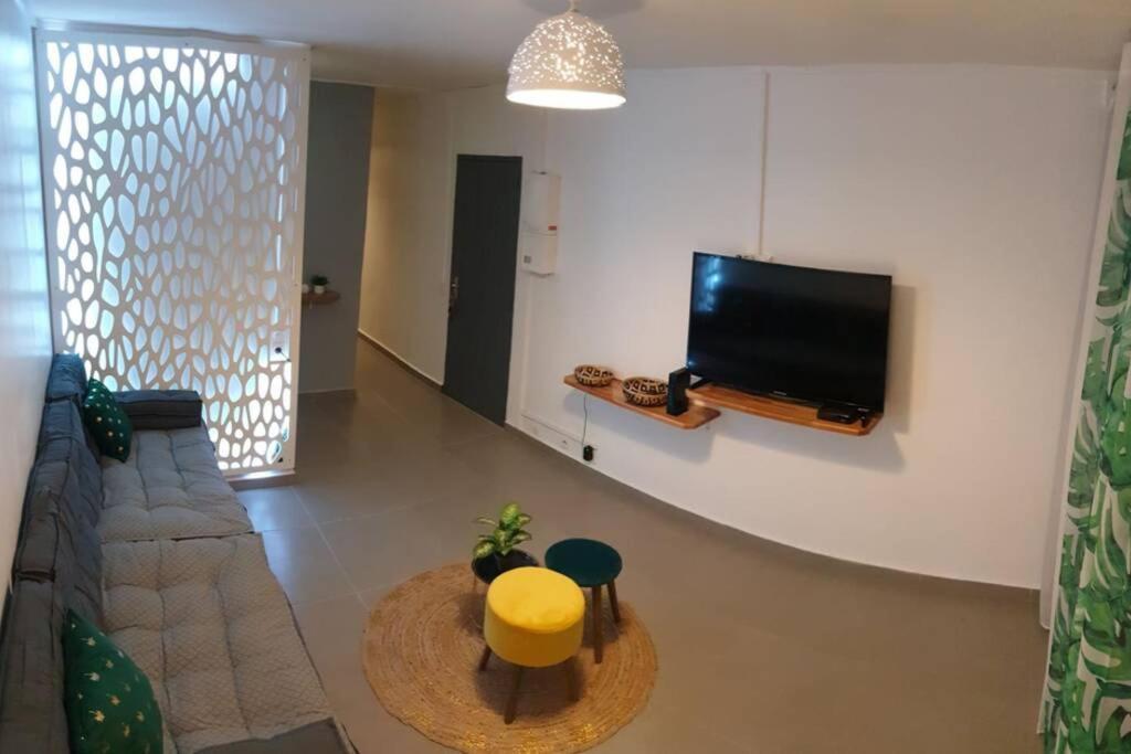 Jadessie " Centre Ville - Downtown " Πουάντ-α-Πιτρ Εξωτερικό φωτογραφία